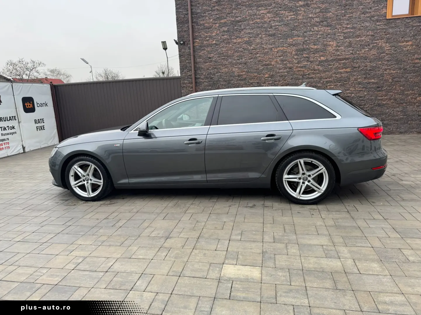 Audi A4 2016 10 1.4