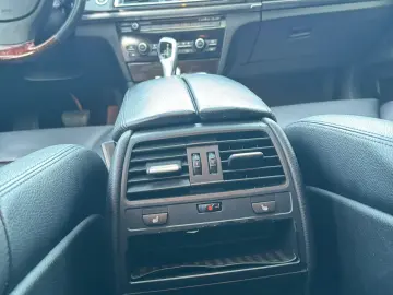 BMW Seria 7 2009 10 3.0