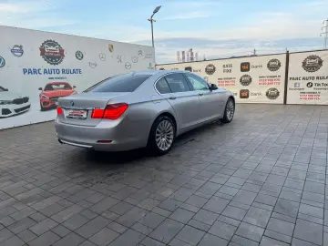 BMW Seria 7 2009 10 3.0