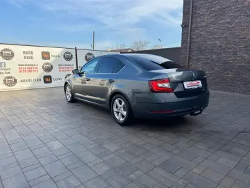 Skoda Octavia 2017 10