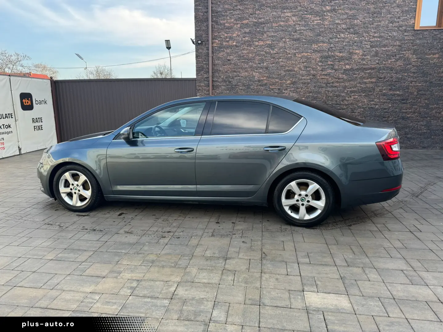 Skoda Octavia 2017 10