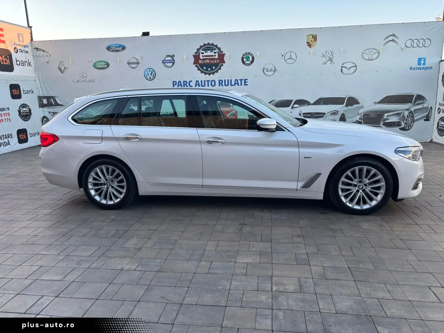 BMW 520 G31 2018 XDRIVE 2.0