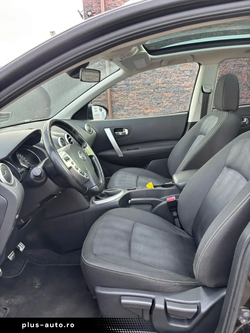 Nissan QASHQAI 2012