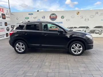 Nissan QASHQAI 2012