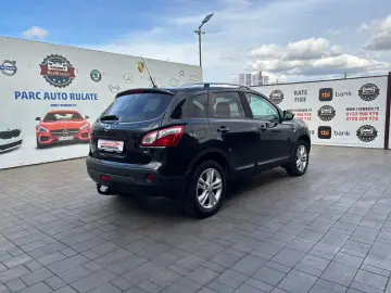 Nissan QASHQAI 2012