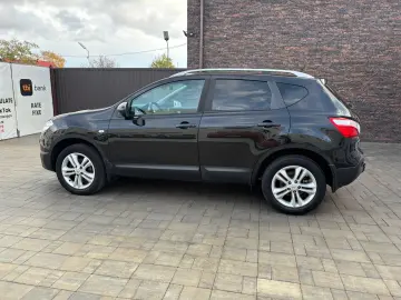 Nissan QASHQAI 2012