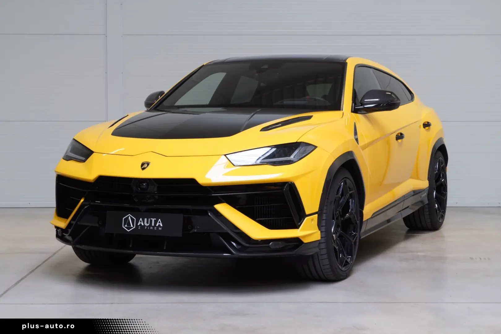 LAMBORGHINI Urus Performante