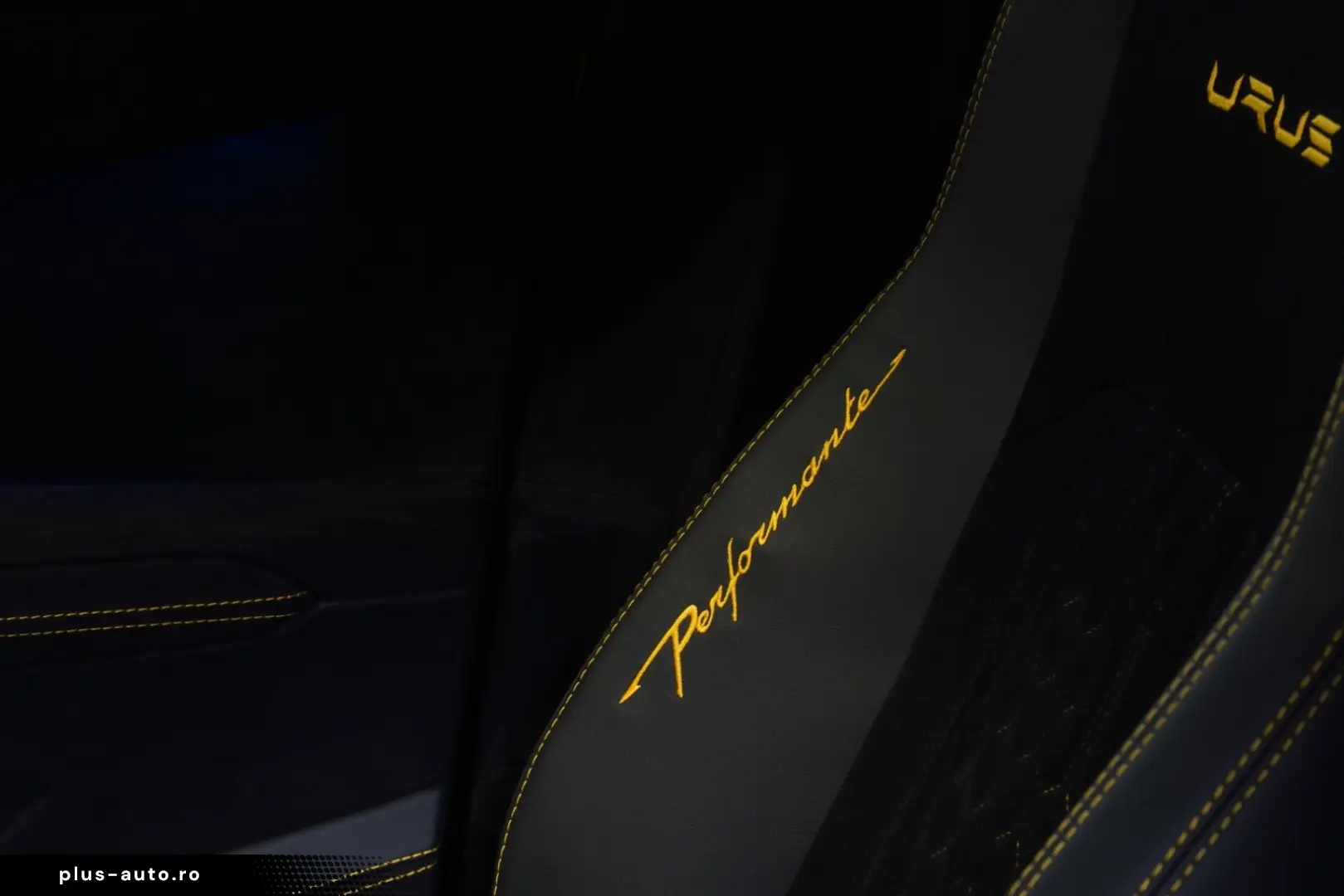 LAMBORGHINI Urus Performante