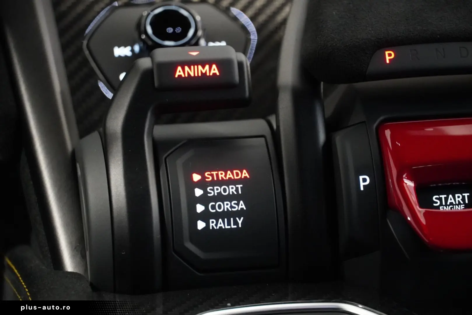 LAMBORGHINI Urus Performante