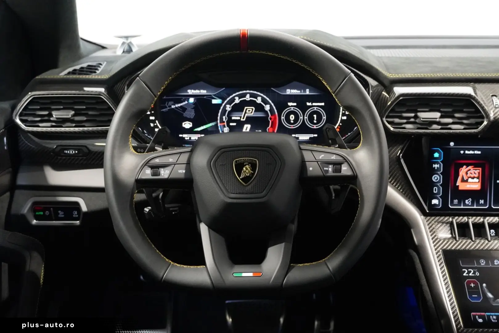 LAMBORGHINI Urus Performante