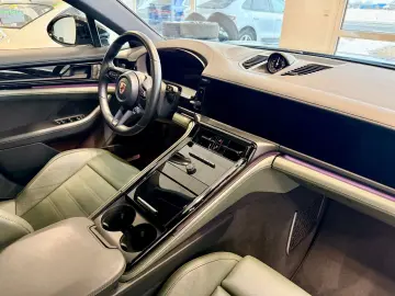 PORSCHE Panamera 4S E-Hybrid SportDesign ACC Panorama