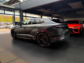 LAMBORGHINI URUS PERFORMANTE V8 CARBON B&O 3D PANO MATT MY25