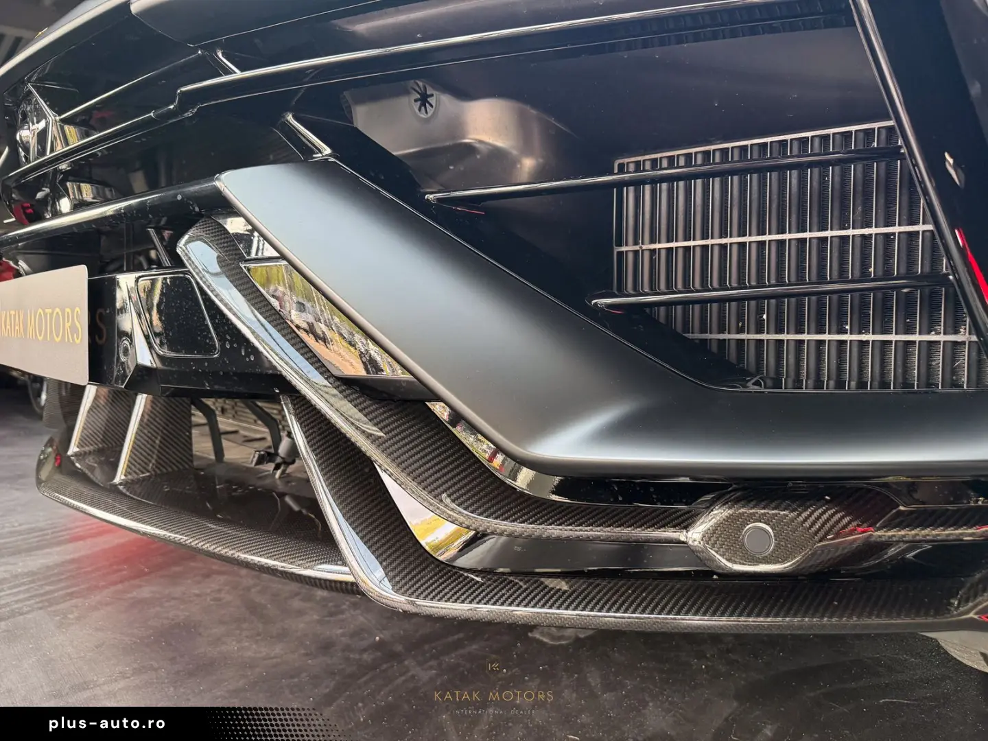 LAMBORGHINI URUS PERFORMANTE V8 CARBON B&O 3D PANO MATT MY25