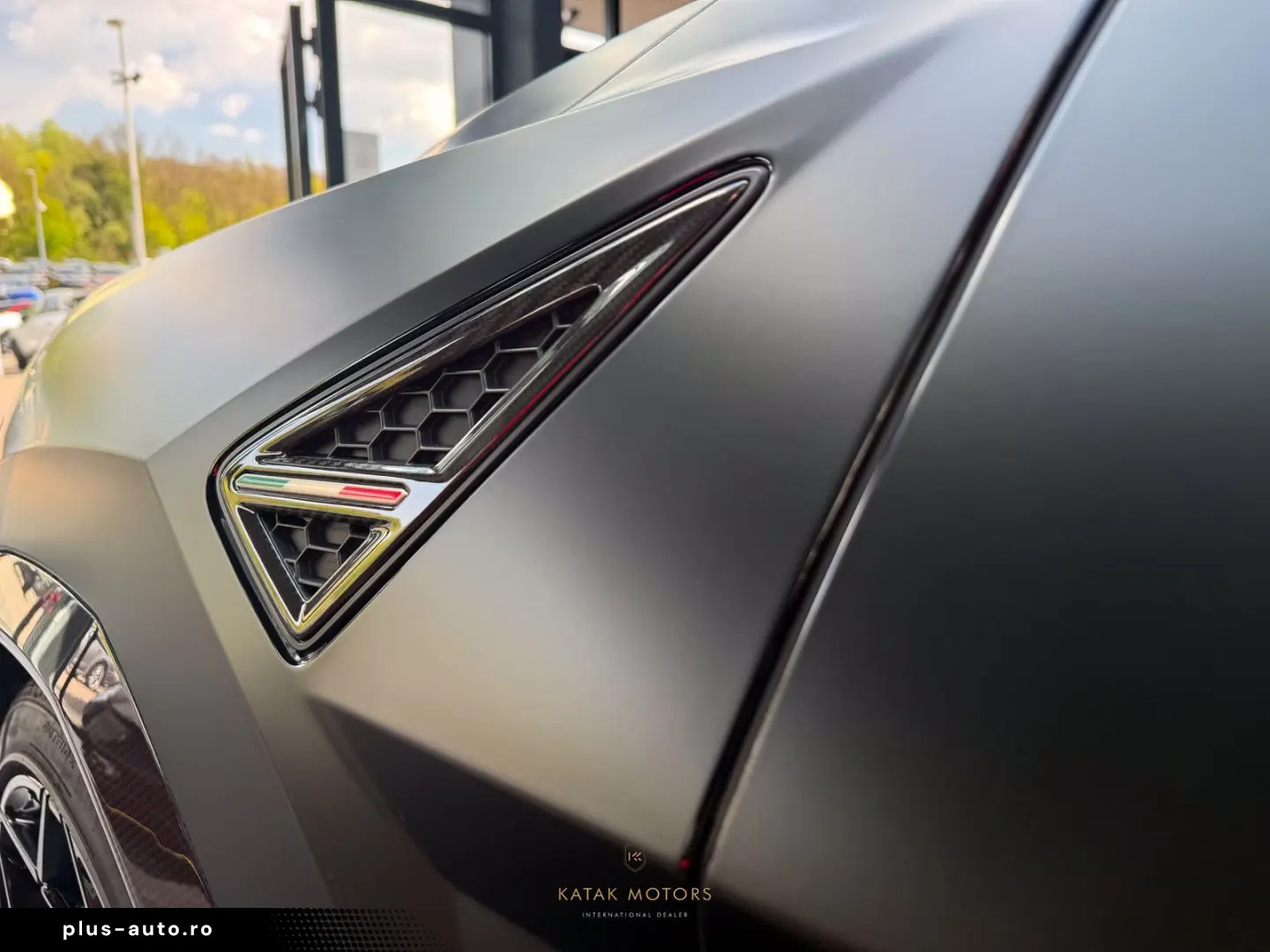 LAMBORGHINI URUS PERFORMANTE V8 CARBON B&O 3D PANO MATT MY25