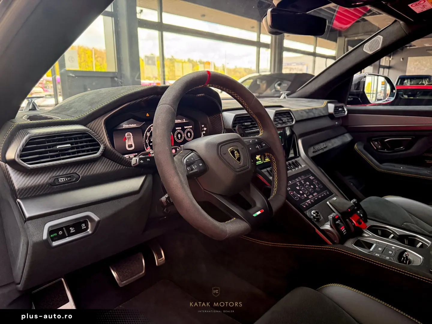 LAMBORGHINI URUS PERFORMANTE V8 CARBON B&O 3D PANO MATT MY25