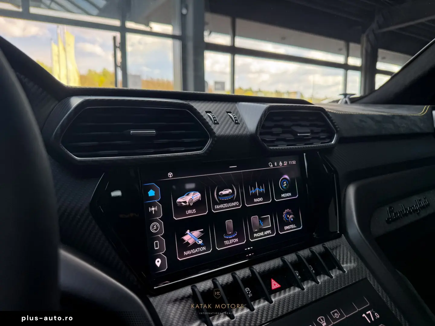 LAMBORGHINI URUS PERFORMANTE V8 CARBON B&O 3D PANO MATT MY25