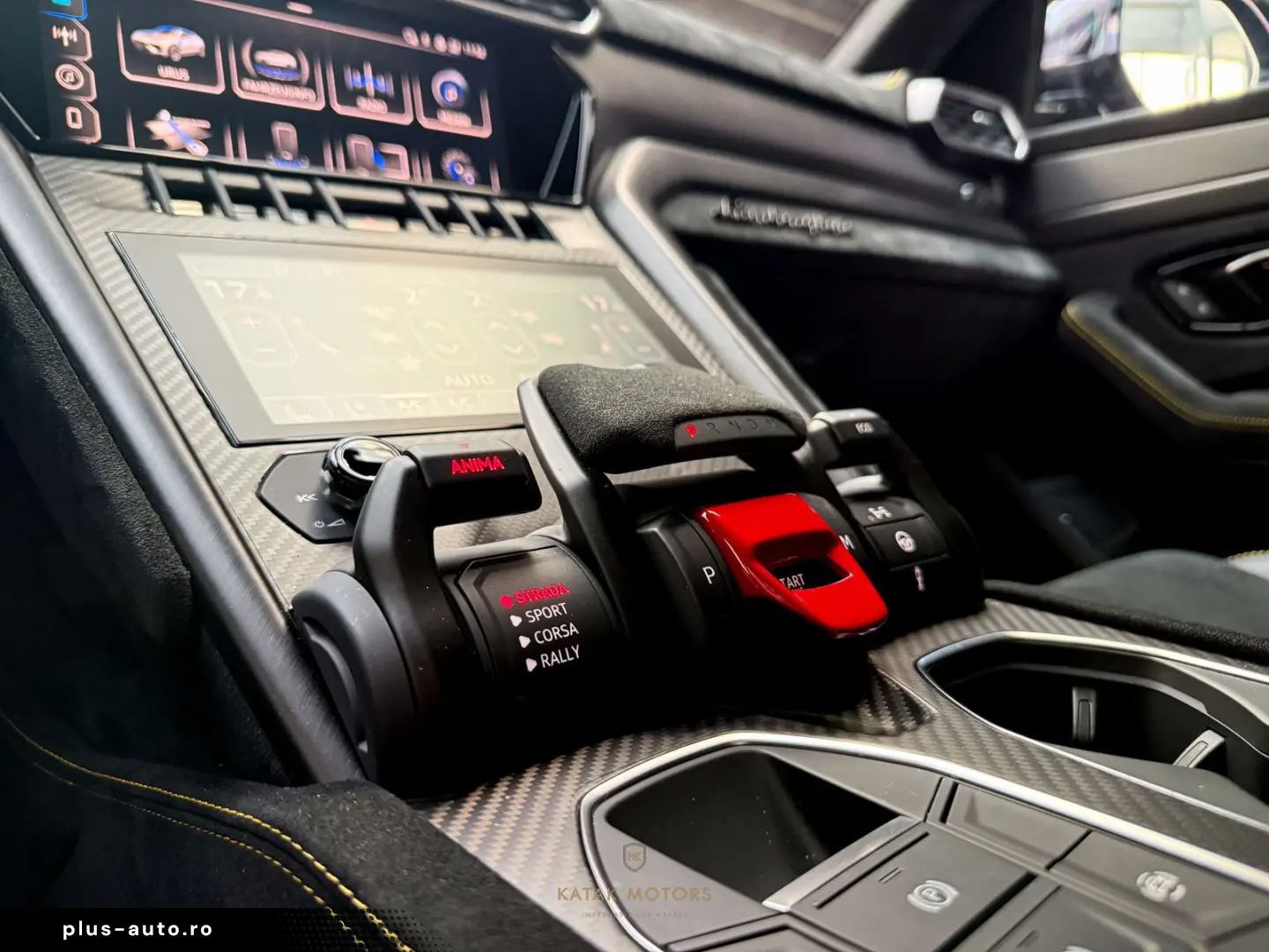 LAMBORGHINI URUS PERFORMANTE V8 CARBON B&O 3D PANO MATT MY25