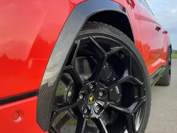 LAMBORGHINI Urus PERFORMANTE CARBON B&O MASSAGE PANO-PROD.25
