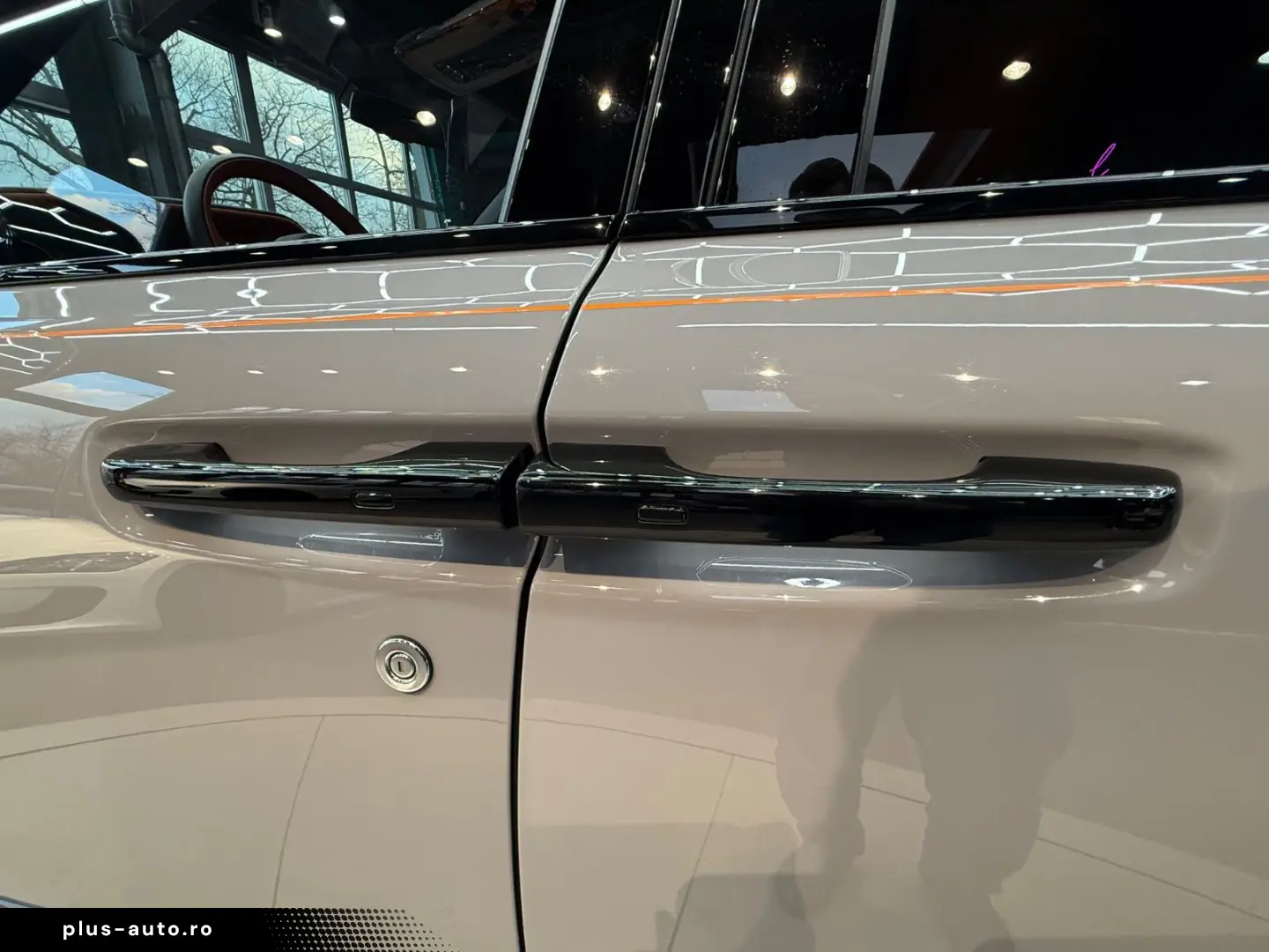 ROLLS ROYCE CULLINAN BLACK BADGE MC MANDARIN