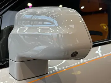 ROLLS ROYCE CULLINAN BLACK BADGE MC MANDARIN