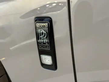 ROLLS ROYCE CULLINAN BLACK BADGE MC MANDARIN