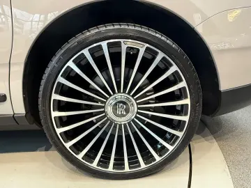 ROLLS ROYCE CULLINAN BLACK BADGE MC MANDARIN