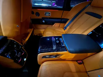 ROLLS ROYCE CULLINAN BLACK BADGE MC MANDARIN