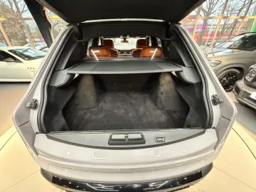 ROLLS ROYCE CULLINAN BLACK BADGE MC MANDARIN