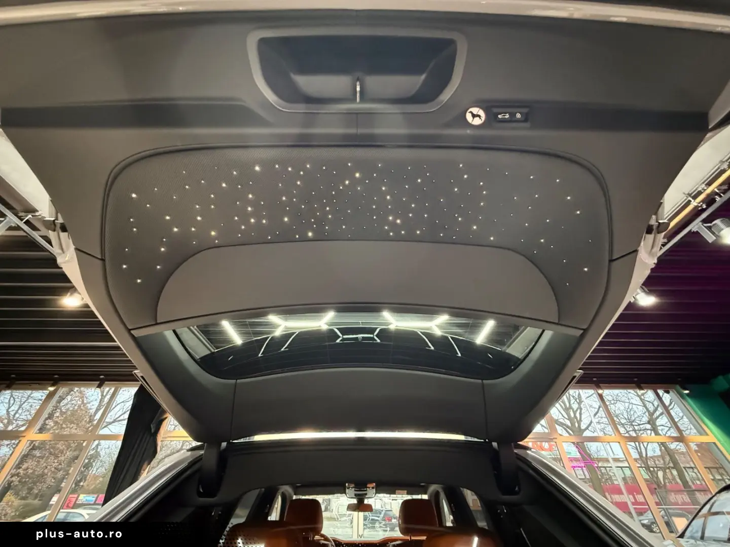 ROLLS ROYCE CULLINAN BLACK BADGE MC MANDARIN