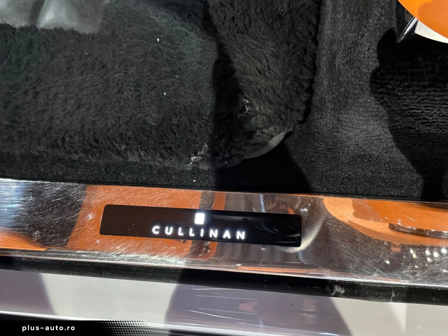 ROLLS ROYCE CULLINAN BLACK BADGE MC MANDARIN