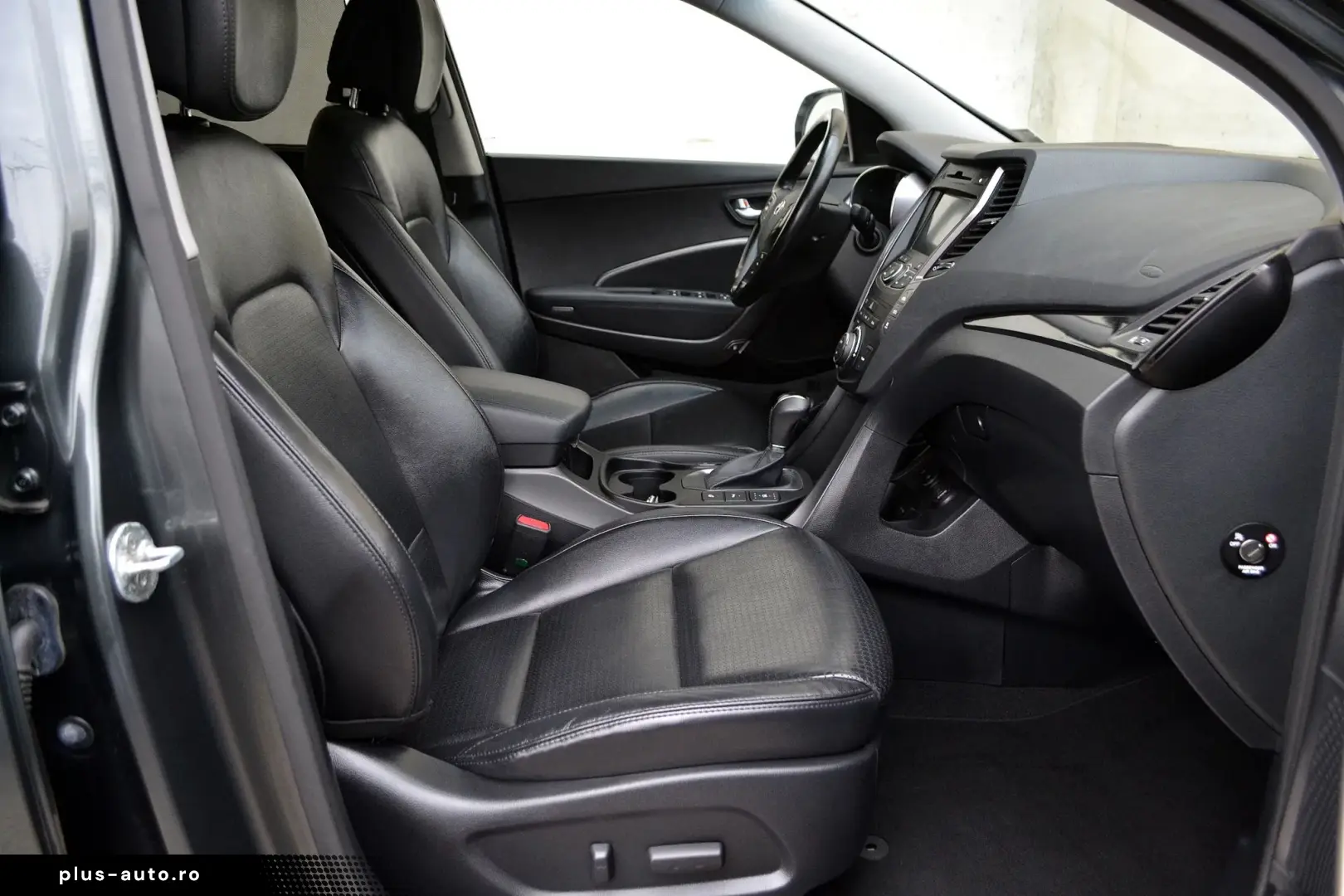 Hyundai Grand-Santa-Fe