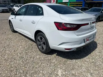 Renault Megane 1.3 140cp