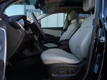 Hyundai Grand-Santa-Fe