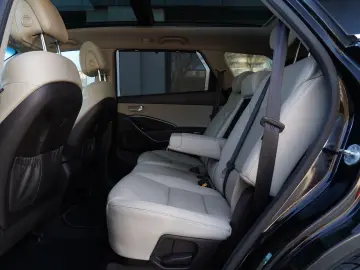 Hyundai Grand-Santa-Fe