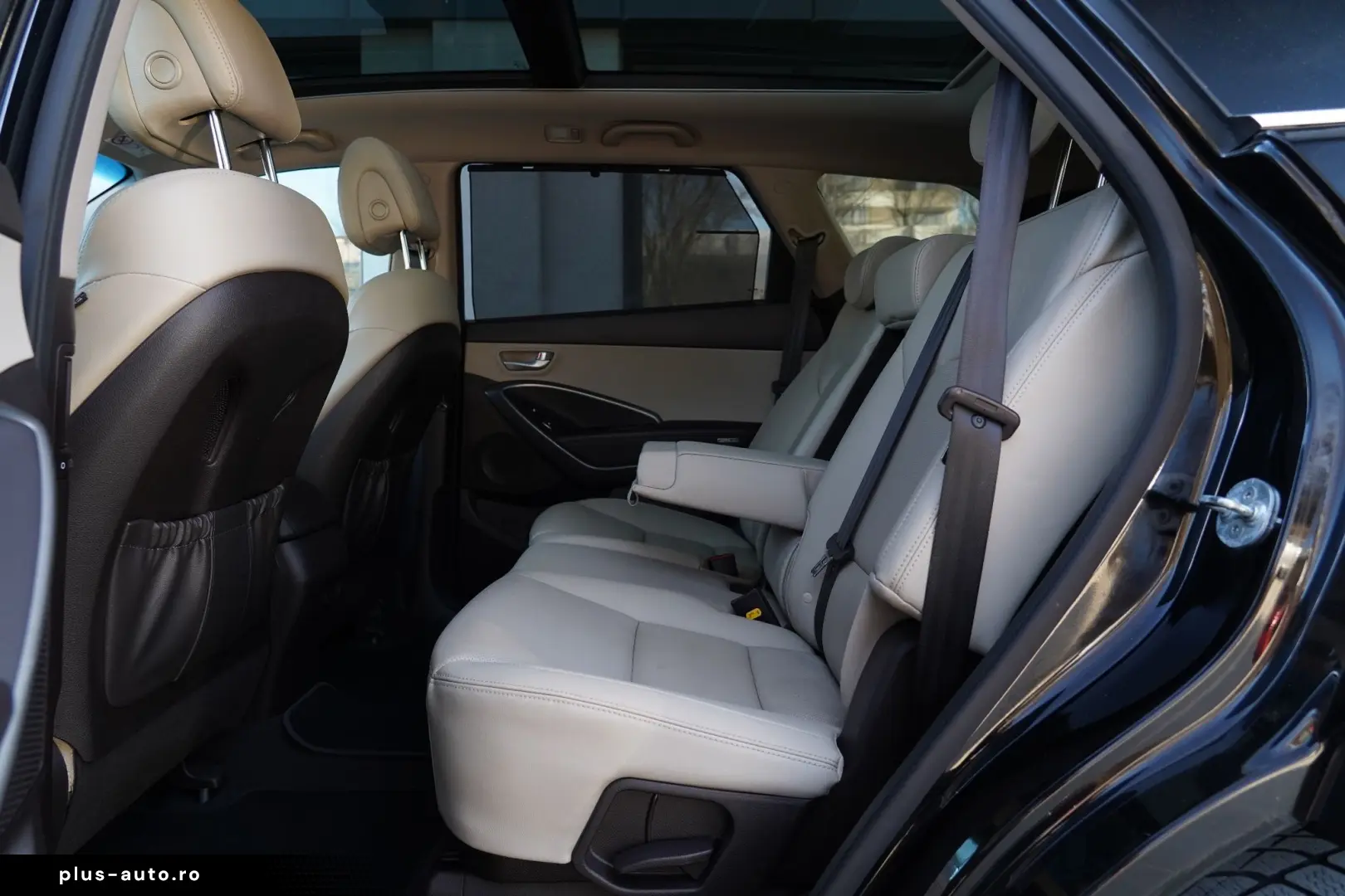 Hyundai Grand-Santa-Fe