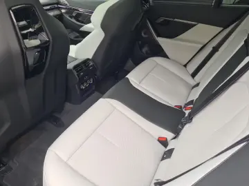 BMW M5 Limousine ParkPro DrivAssistPro