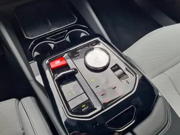 BMW M5 Limousine ParkPro DrivAssistPro