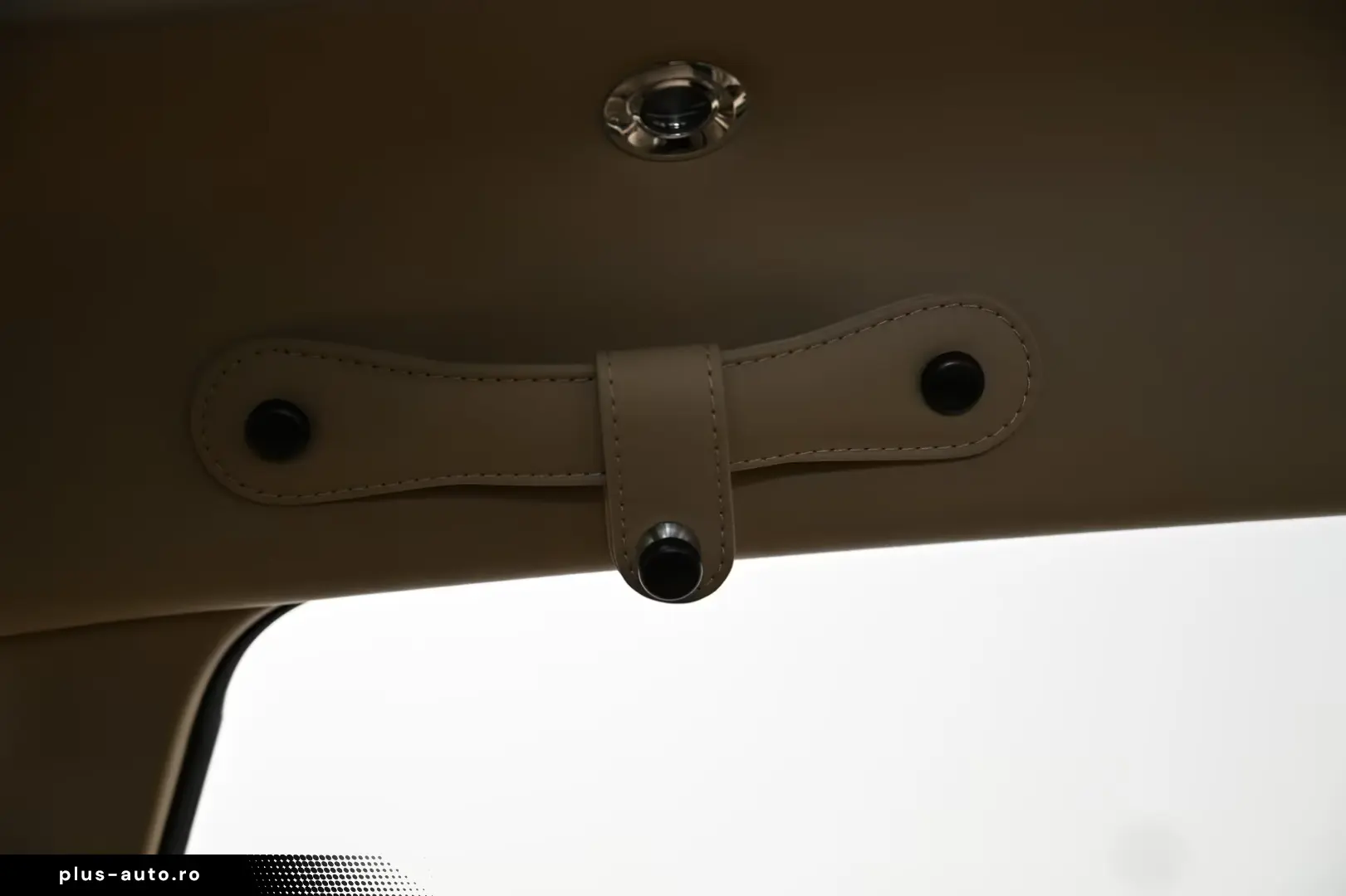 Aston Martin DBX 707   China Grey   Sandstorm