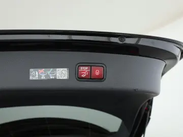 MERCEDES-BENZ GLC 300 d 4M AMG Premium Digi-Light Pa&hellip;