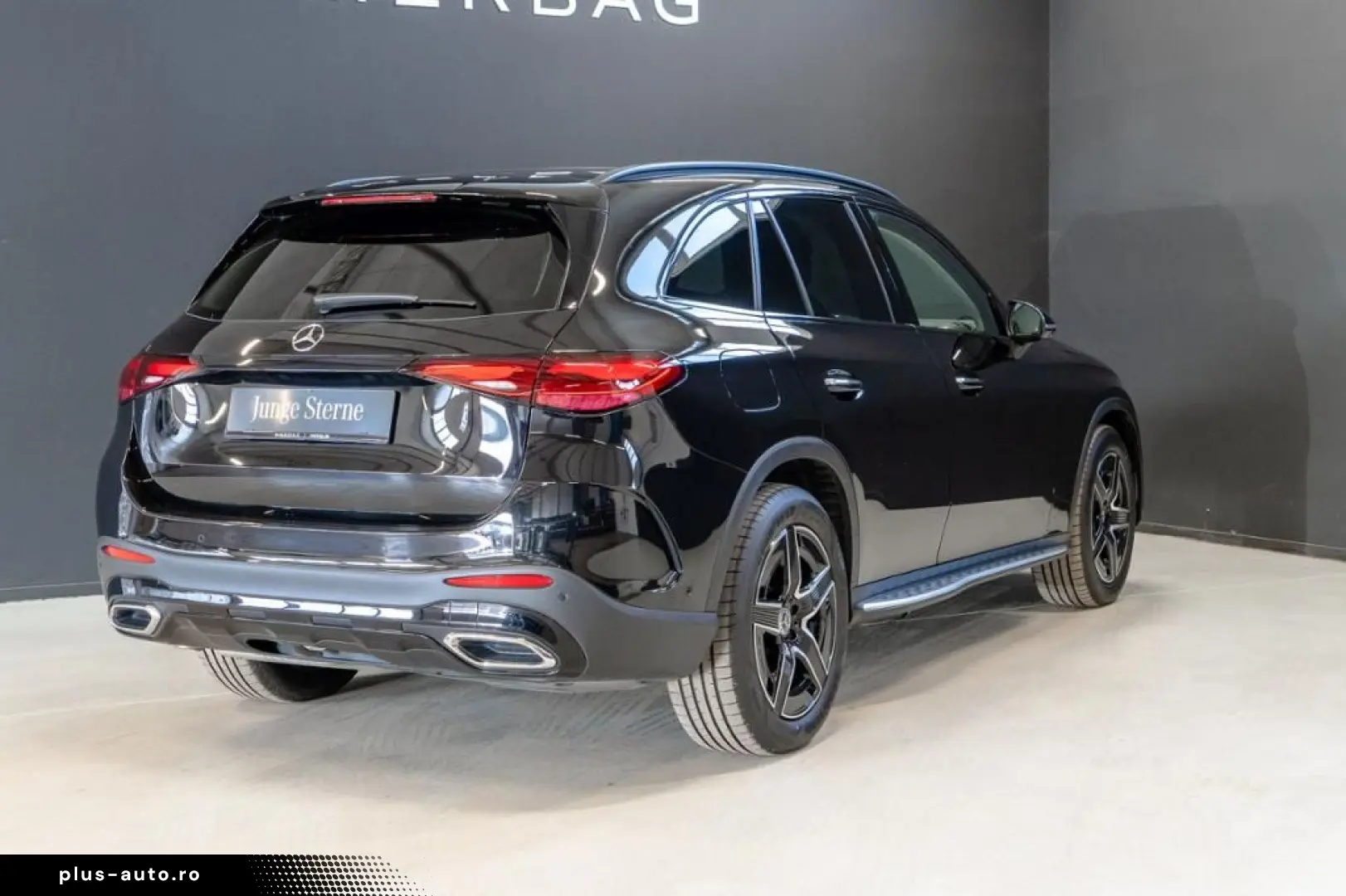 MERCEDES-BENZ GLC 300 d 4M  AMG Night Digital Pano AHK PREM