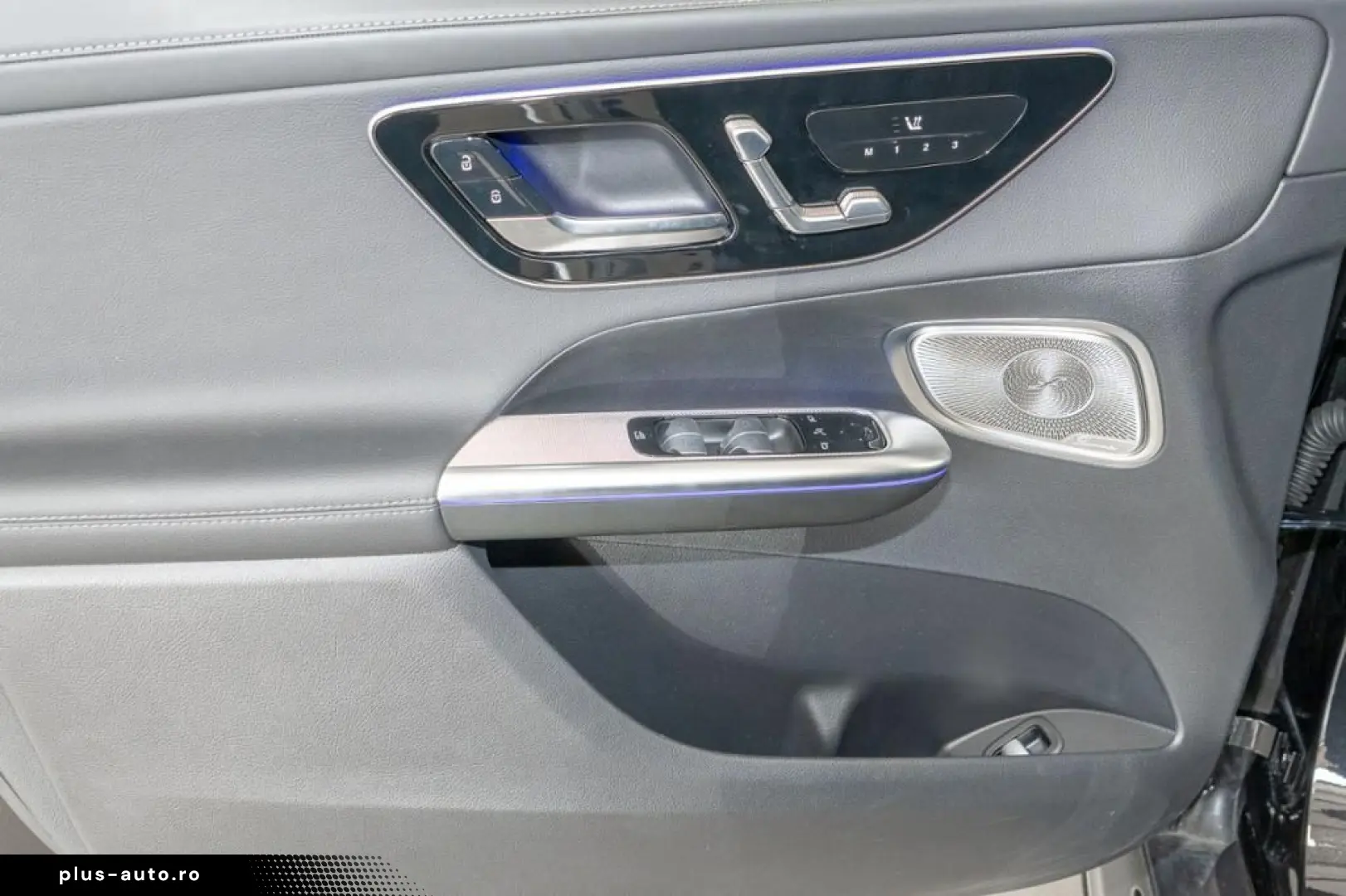 MERCEDES-BENZ GLC 300 d 4M  AMG Night Digital Pano AHK PREM