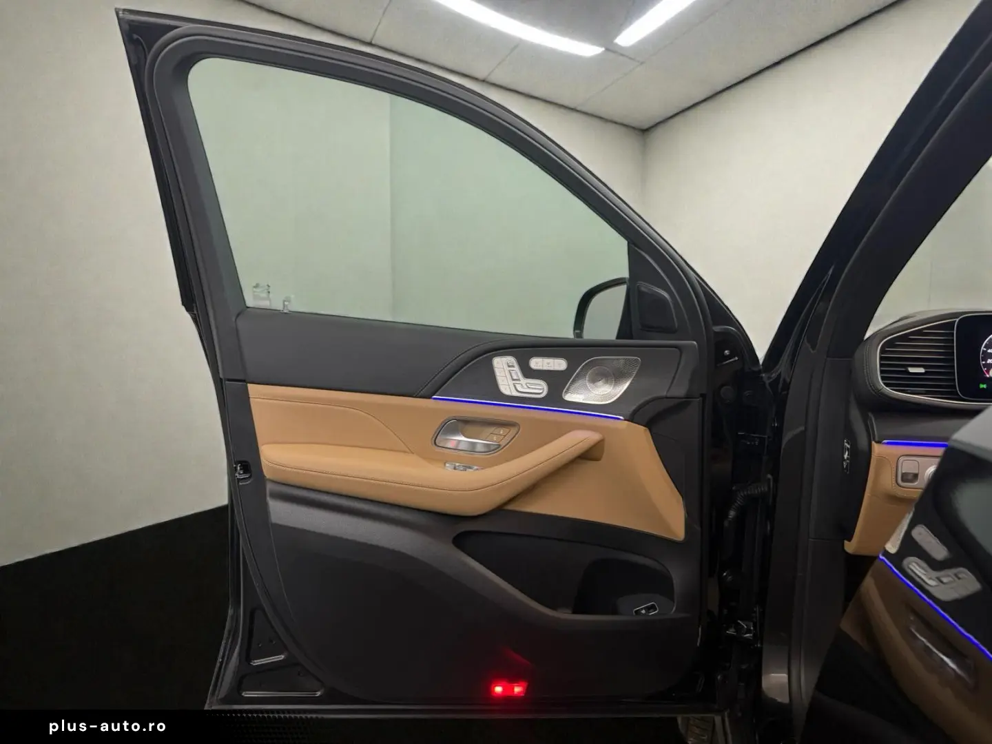 MERCEDES-BENZ GLS 2024 — imagine 8