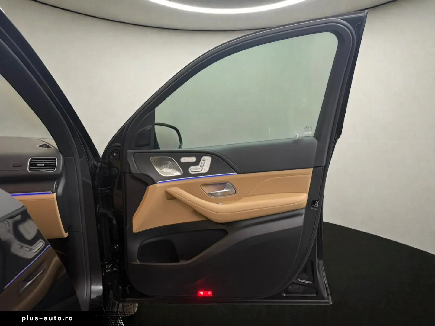 MERCEDES-BENZ GLS 2024 — imagine 25