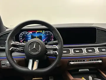 MERCEDES-BENZ GLS 450 d 4M AMG Distronic Multibeam 7Sitz