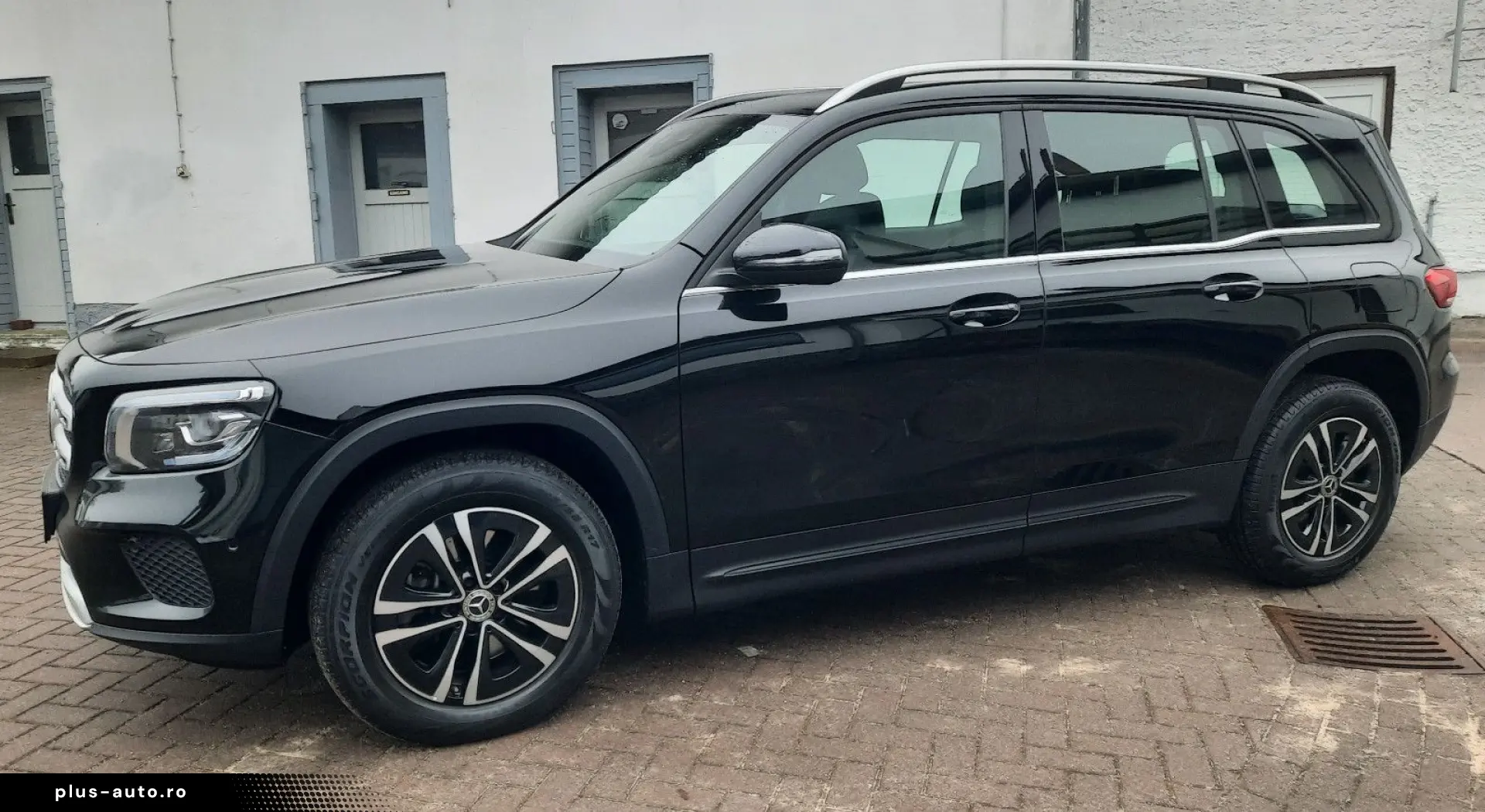 MERCEDES-BENZ GLB 200  7 locuri Distronic Camera