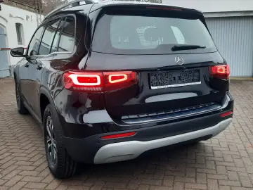 MERCEDES-BENZ GLB 200  7 locuri Distronic Camera