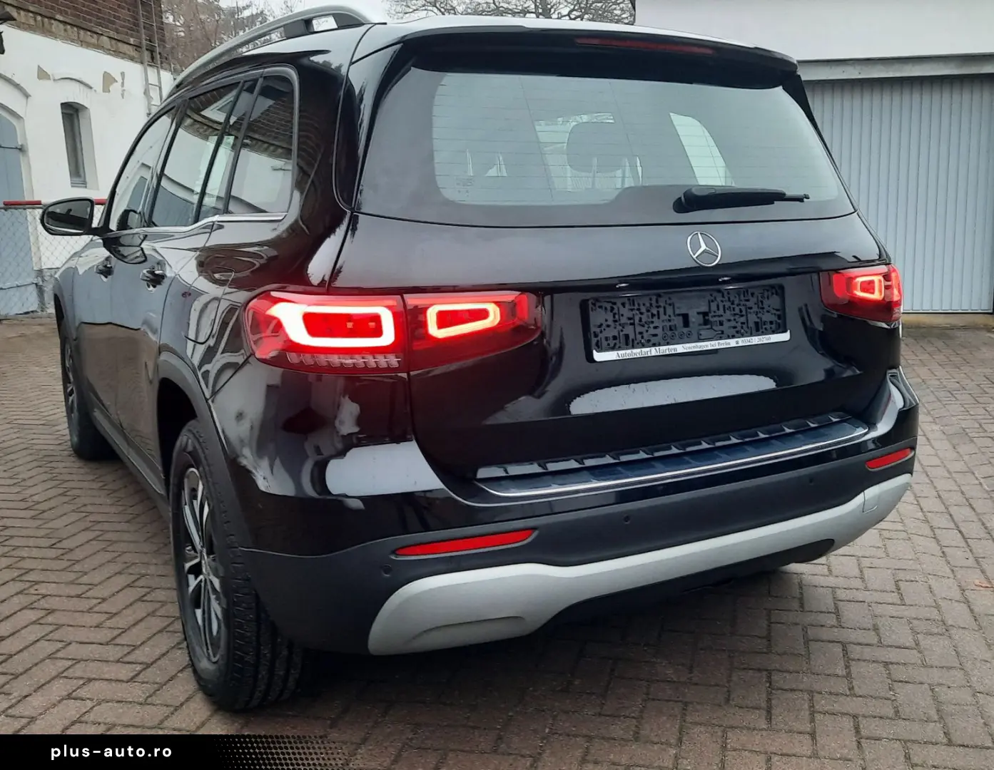 MERCEDES-BENZ GLB 200  7 locuri Distronic Camera