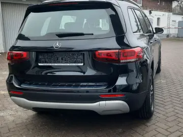 MERCEDES-BENZ GLB 200  7 locuri Distronic Camera