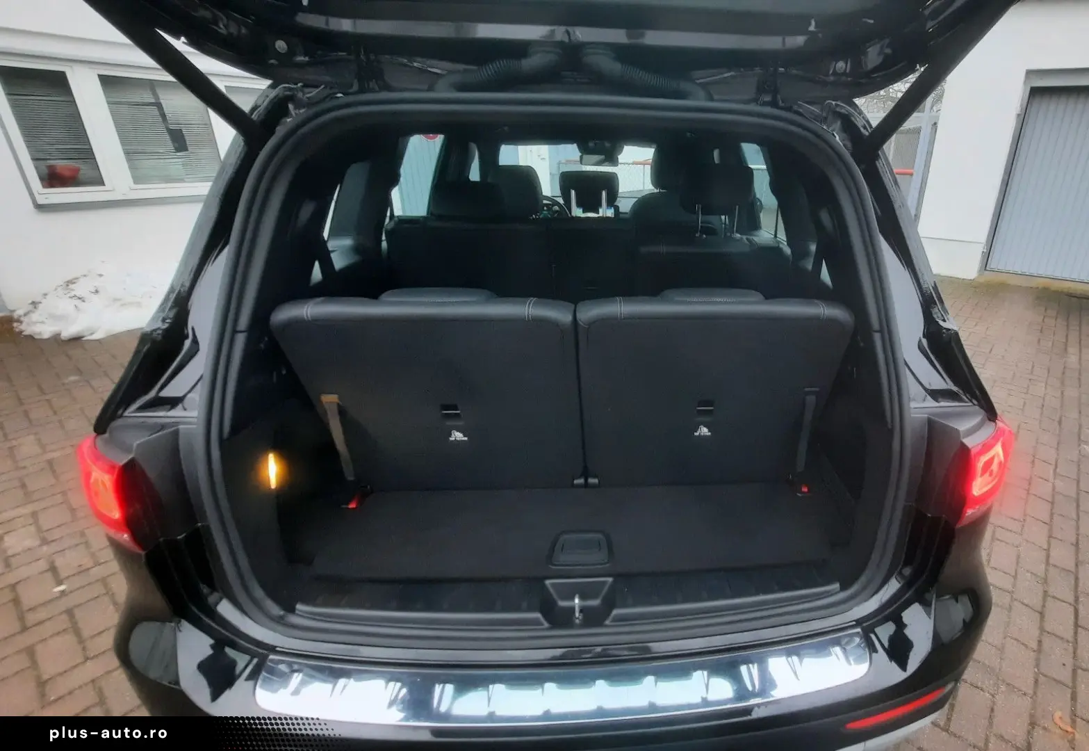 MERCEDES-BENZ GLB 200  7 locuri Distronic Camera