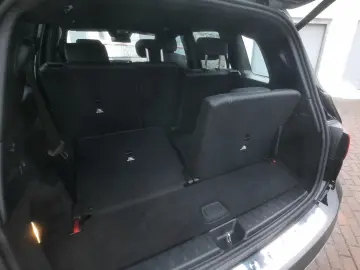 MERCEDES-BENZ GLB 200  7 locuri Distronic Camera